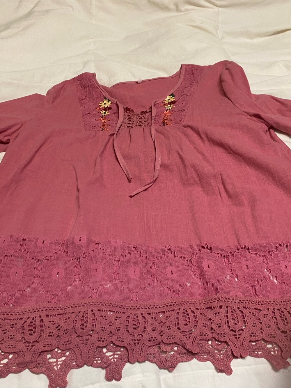 Source Unknown Dusty Rose Lace-Trim Boho Peasant Top